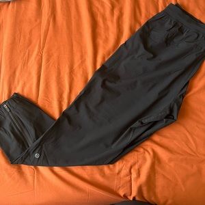 ADAPTED STATE HIGH RISE JOGGER- BLK SIZE 10